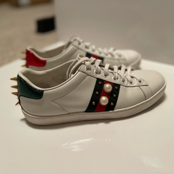 GUCCI Women’s Ace studded sneakers - Picture 3 of 7